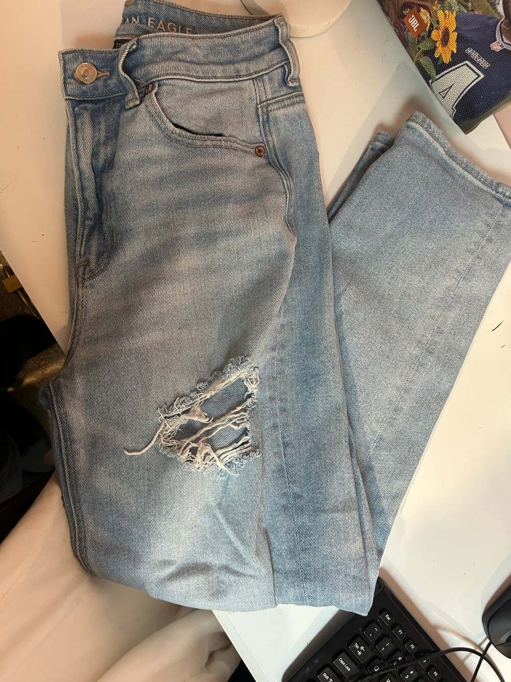 American Eagle Stretch Jeans *Size 4*